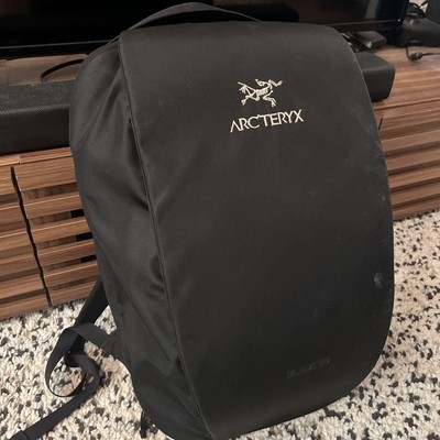 Arc'teryx Blade 20 Backpack Long Vacation Used No Arc'teryx Blade 20 Backpack Long Vacation Used No