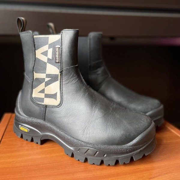 Men Napapijri Boots Black Leather 41