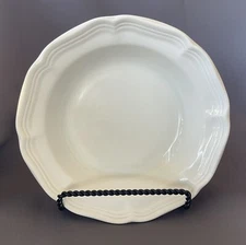 Mikasa French Countryside Rim Soup Bowls (F9000) 8-1/4” White Scalloped