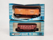 Varney Ready to Roll HO Freight Car Lot of 2 w/ Box - Vintage, Multicolor