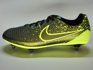 nike stollenschuhe schwarz