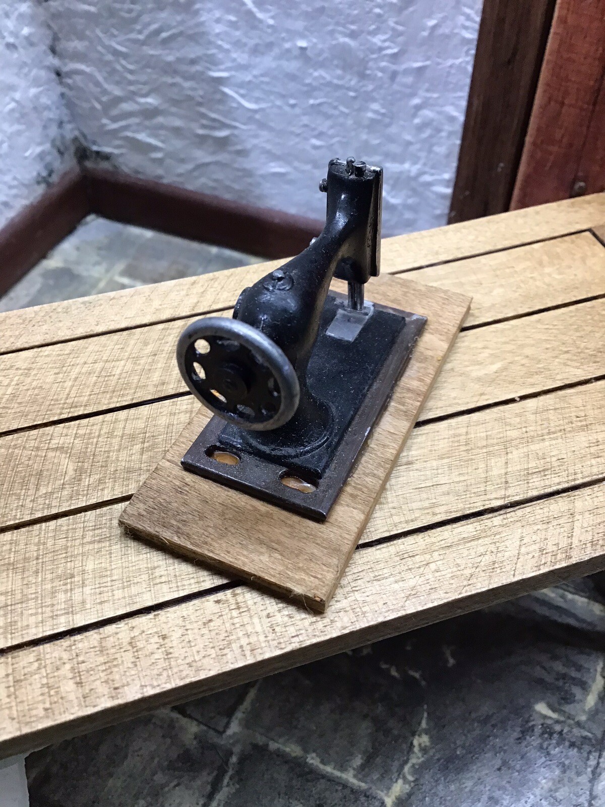 1/12th scale dolls house miniature Sewing Machine eBay