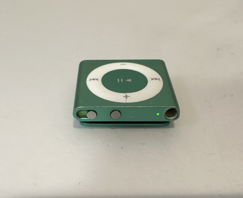 Apple iPod Shuffle 4th Generation Green (2 GB) Works Great | eBay