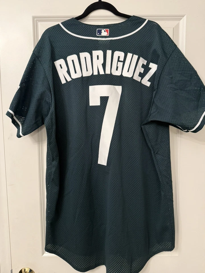 Camiseta Pudge Rodríguez 2001 MLB All-Star Game XL Majestic autêntica — Rara - Imagem 3 de 4