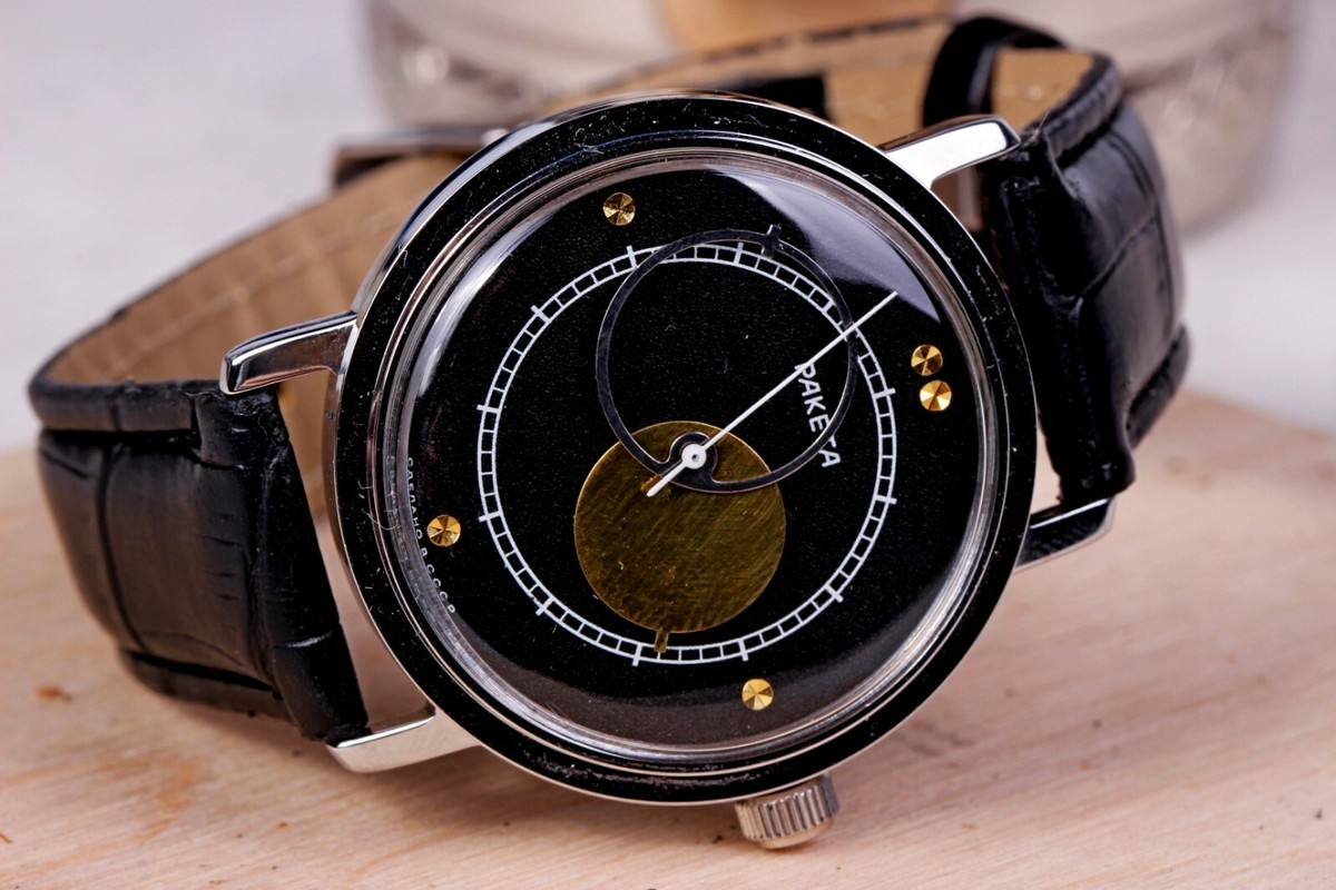 Montre Mécanique Sovietique Vintage Raketa Copernic (Copernicus) - Années 1970 - Fonctionnelle Et Rare