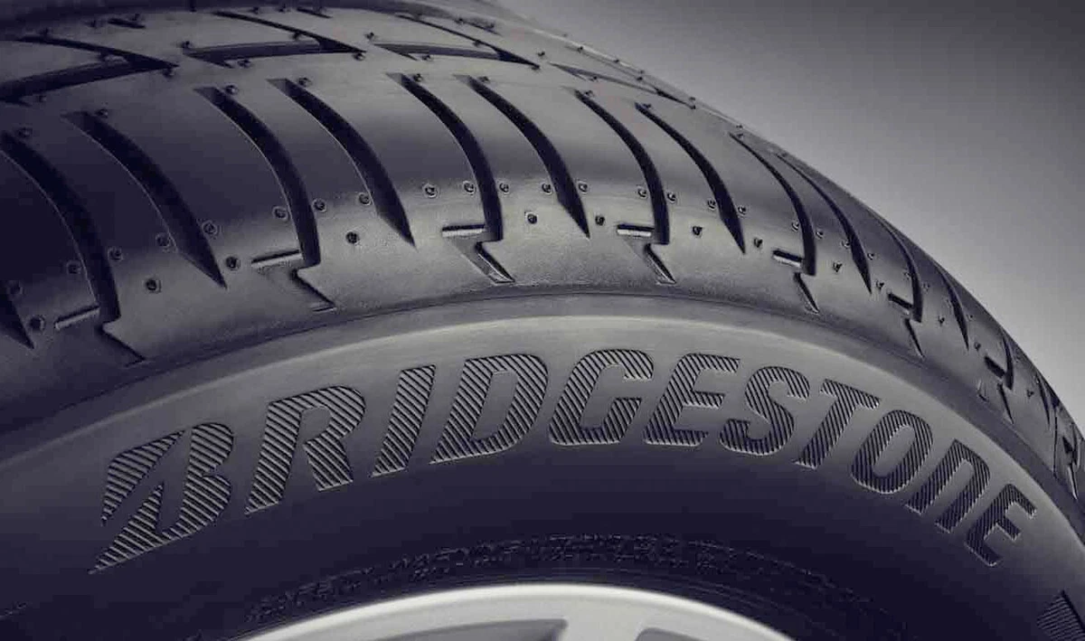 Original BMW 85452593881 Winterreifen Bridgestone Blizzak LM 001