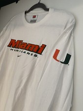 Vintage 2000’s Miami Hurricanes T-Shirt - Rare, 100% Genuine &