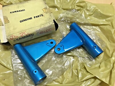 Kawasaki G7 G7T G7TA G7S G7SA KH100 Fork Cover Upper Blue NOS 44033&44034-070-1S