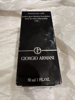 Giorgio Armani Luminous silk #4.25 perfect glowflawless foundation - 1oz - NIB