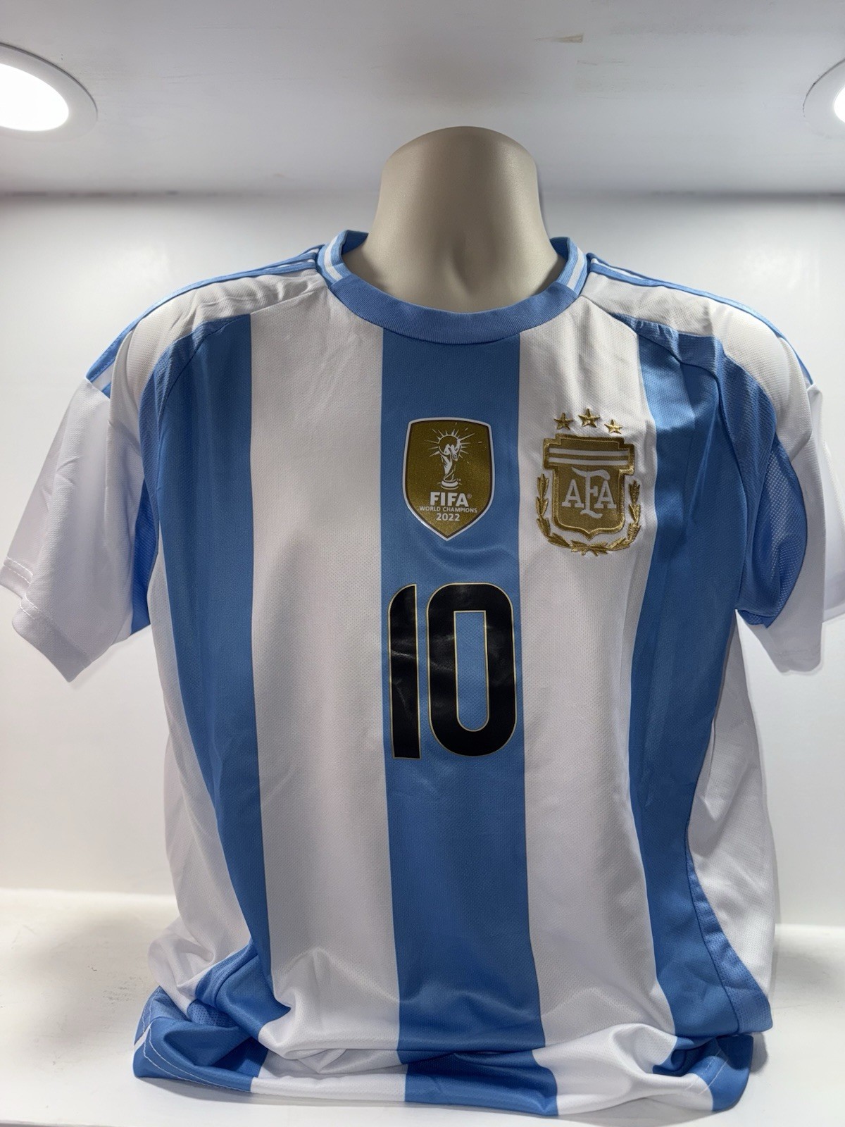 Argentina 2022 Men's Home Soccer Jersey Messi #10 Medium New. With Tags