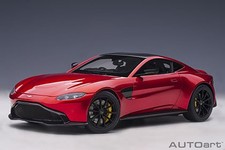 AutoArt 70277 1 18 Aston Martin Vantage 2019 (Hyper Red Carbon Black Roof)