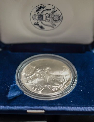 1995 Uncirculated American Silver Eagle US Mint Issue 1oz Pure Silver