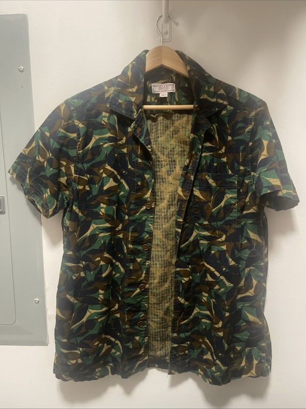 Wallace & Barnes Floral Camo Button Down - Size Small