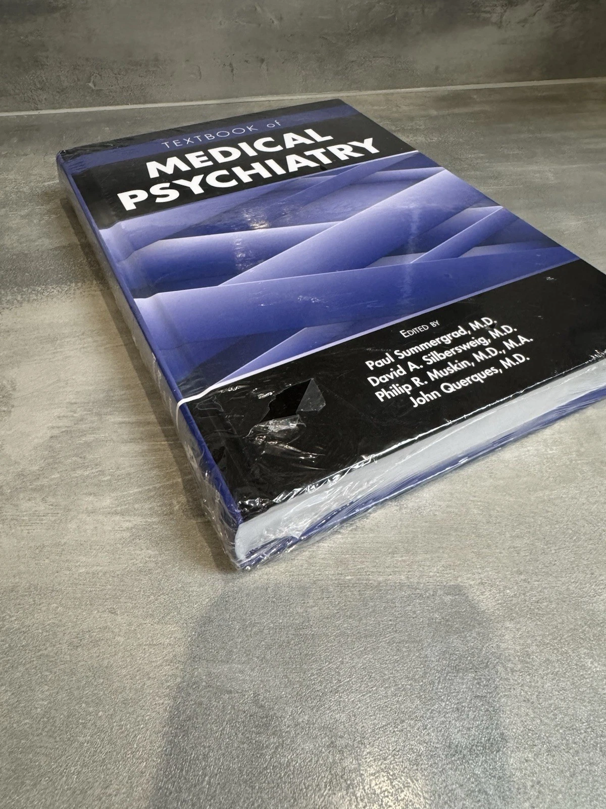 Textbook Of Medical Psychiatry Summergrad 9781615370801 Brand New 2