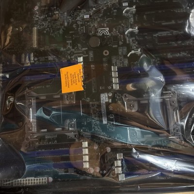 Intel W2600CR2, LGA 2011/Socket R Motherboard Server Board G49098-302 916028 HTV