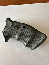 Smith & Wesson Pachmayr Gripper Square Butt handgun rubber grip