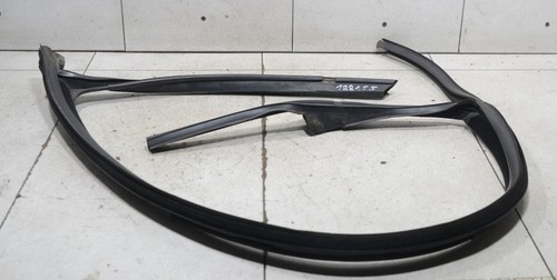 VW Golf 5 1K Bj 07 Scheiben Gummi Dichtung Tür vorne LINKS 3 Türer #122155-E275