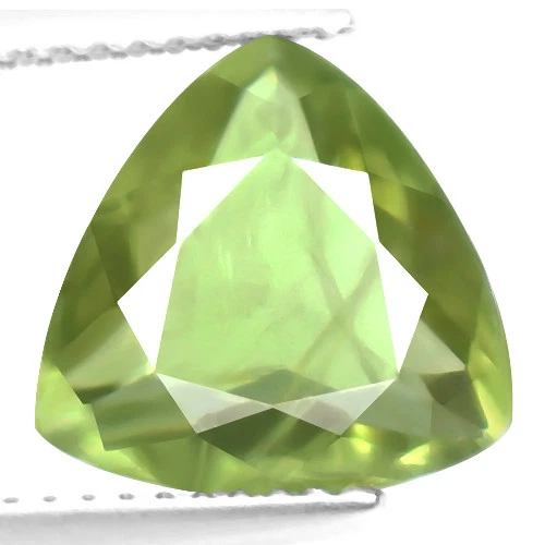 3.23ct Rare Color Change Diaspore 100% Natural earth mined from Turkey - Image 2 of 4