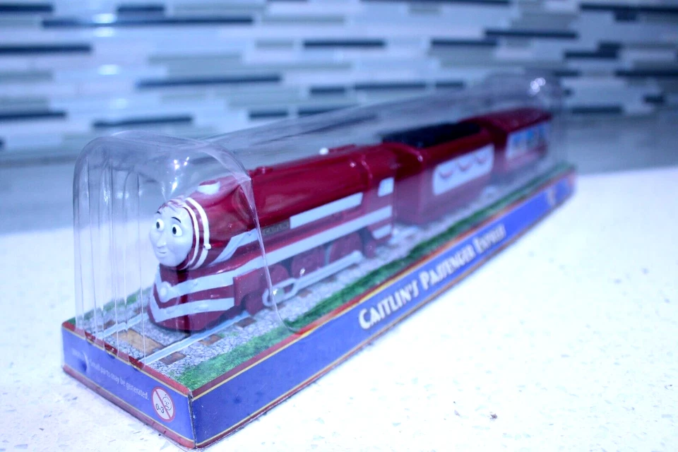 Thomas & Friends Trackmaster Caitlins Passenger Express Juego de Tren Motorizado NUEVO Foto 2 de 4