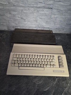 Commodore C64C  C 64C Computer mit Haube Solo versiegelt 100% OK
