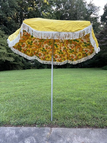 Vtg Fringe Vinyl Tilting Finkel Aluminum Patio Umbrella Flowers Yellow Complete