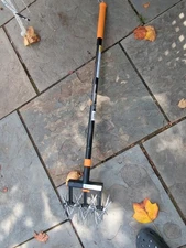 NEW Fiskars Tiller Cultivator Garden Extends(40"-60")Gardening Weeding Hand Tool