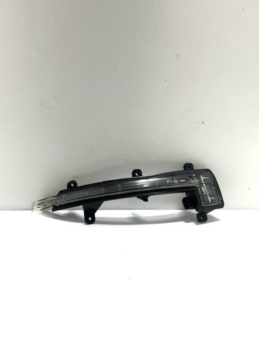 AUDI TT TTS TTRS R8 O/S Right Mirror Turn Signal Indicator Genuine 8J0949102
