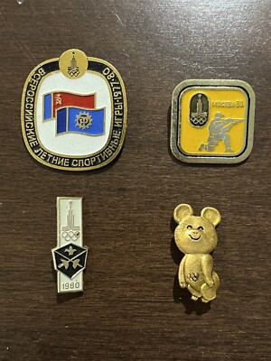 4 Vintage 1980 Moscow XXII Olympics Pins Mockba 80  Russia Bear