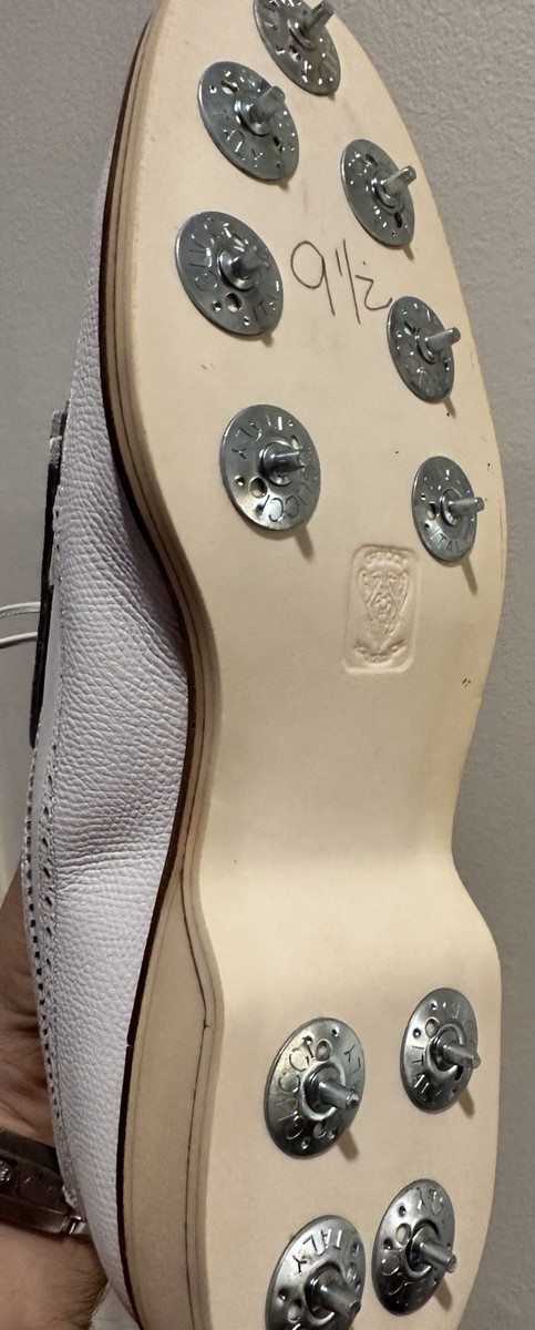 Gucci シルバー ゴルフシューズ BRAND NEW GUCCI GOLF SHOES. 100% LEATHER. Size 43. PRISTINE IN