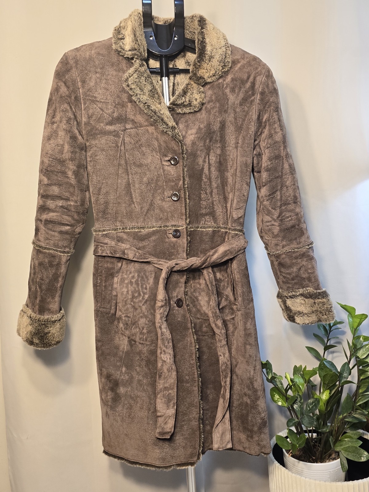 Rare Express, Brown Genuine Leather Outer Shell/Faux Fur Lining M Coat Jacket image 2