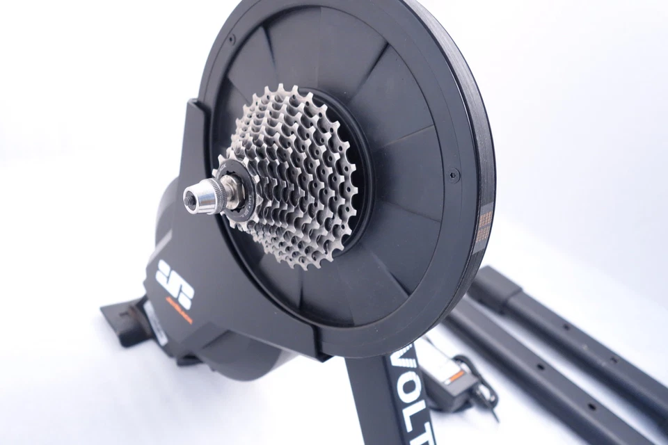 JetBlack VOLT EMS Smart Rollentrainer BWare - Bild 3 von 4