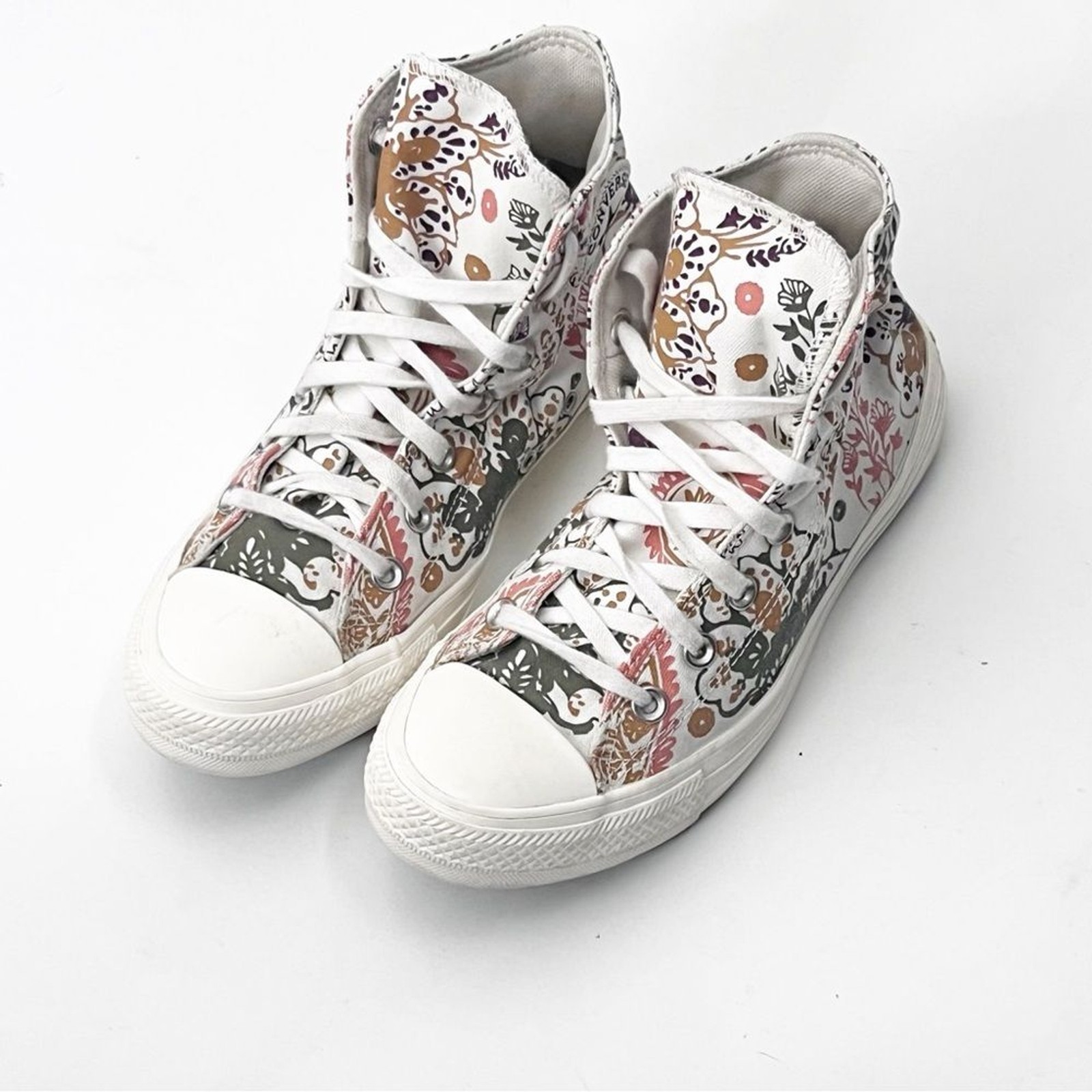 CONVERSE CHUCK TAYLOR ALL STAR Fall Florals Lace Up High Tops Sneakers Women’s 8 thumbnail 13