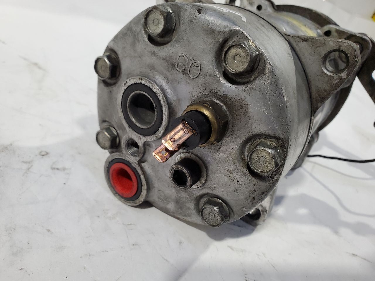 1991 Bentley Turbo R OEM AC Compressor 6.8L V8 RWD