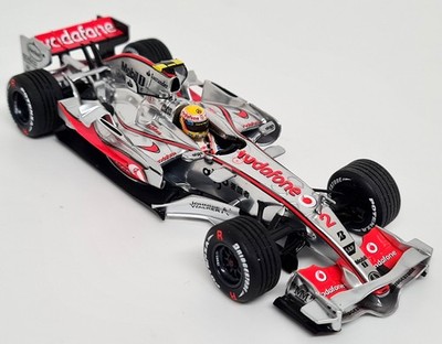 Minichamps 1/43 Vodafone Mclaren Mercedes MP4-22 F1 Lewis Hamilton