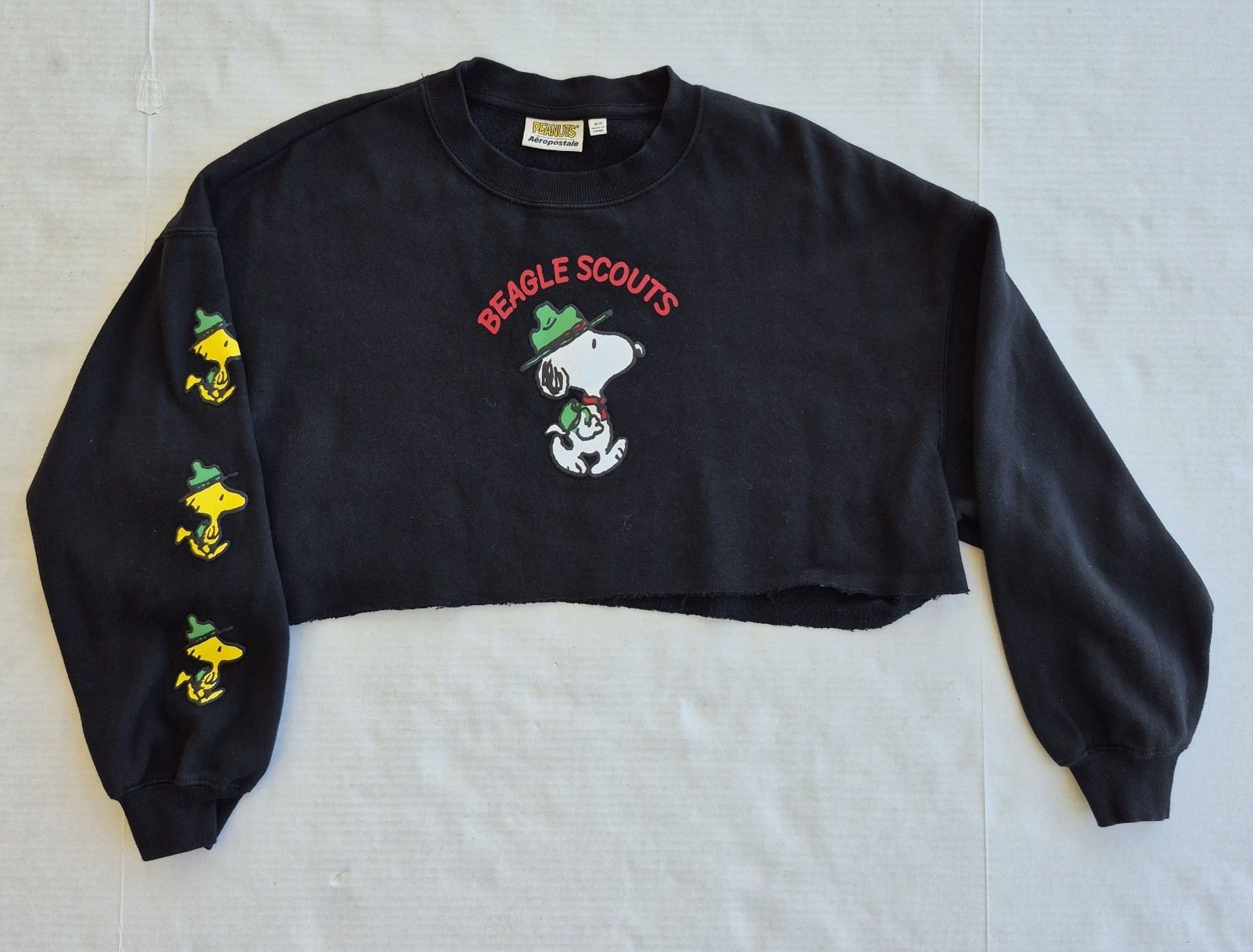 Aeropostale Peanuts Beagle Scouts Snoopy Woodstock Cropped Sweatshirt Sz XS
