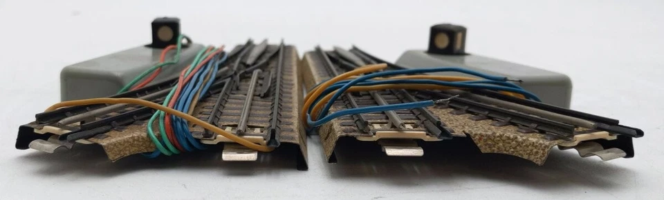 Marklin 3600MWS HO Vintage LH/RH Electric Switches Pair/Box - Image 3 of 4