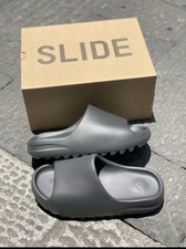 adidas Yeezy Slide Onyx Men's Size 10 US New