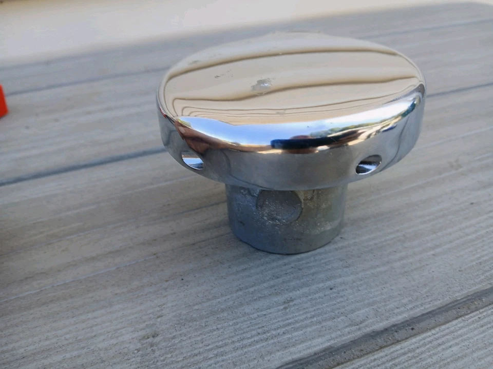 1968-1976 Triumph TR6 TR250 Spitfire OEM Flip Top Gas Cap with Extension Chrome - Image 4 of 4