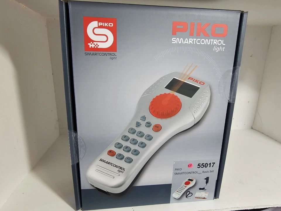 Piko Smart Control Light Basic Set 55017 DCC Digital Controller - Image 2 of 3
