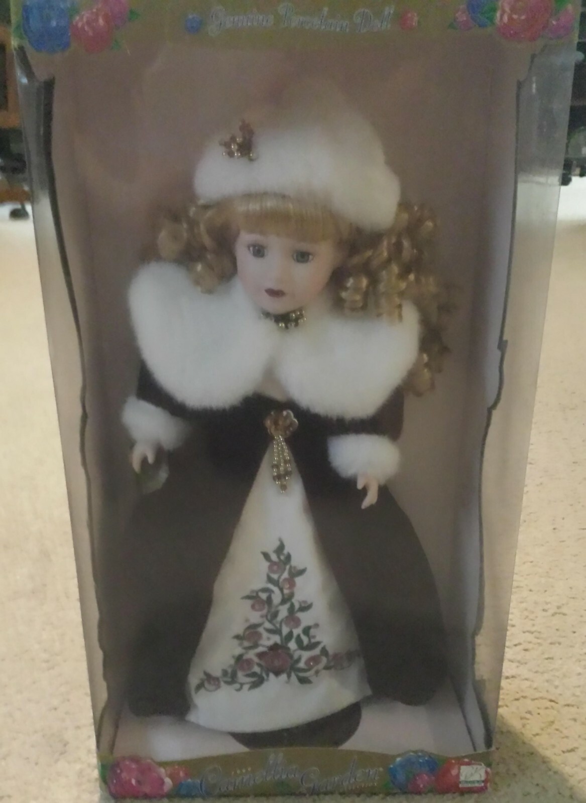 1999 Brass Key Camellia Garden 72299 17" Collectible Porcelain Doll