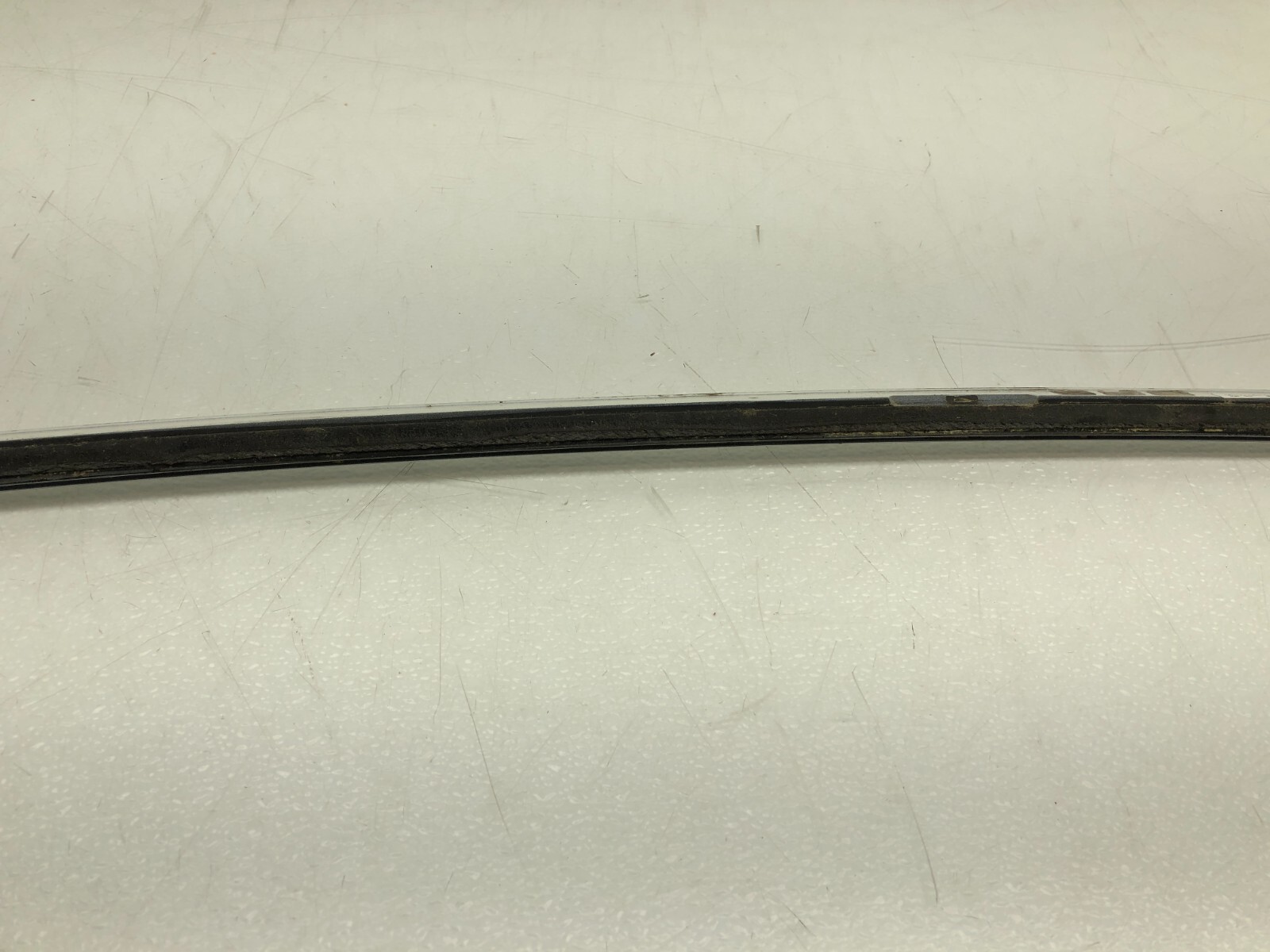 2014-2020 MASERATI GHIBLI SQ4 RIGHT PASSENGER ROOF DRIP MOLDING TRIM OEM.