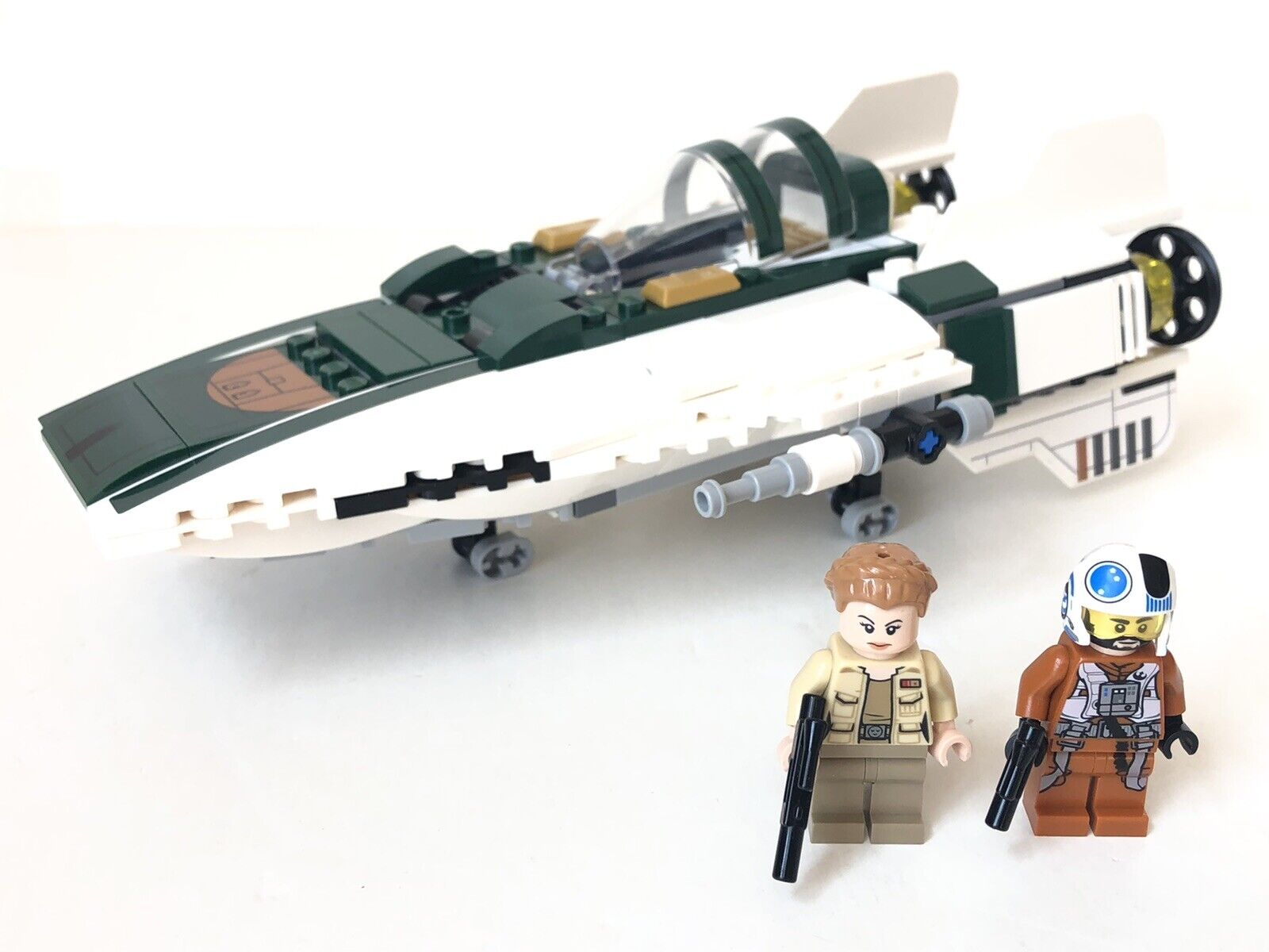 Lego Star Wars 75248 - Resistance A-Wing Fighter (100% complete, no manual)