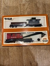 Tyco 932:800 HO Operating Crane Car w/Boom Tender-Santa Fe w/box