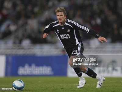 001 - R. Madrid 06/07 Away UEFA - Black - Beckham #23 - Medium