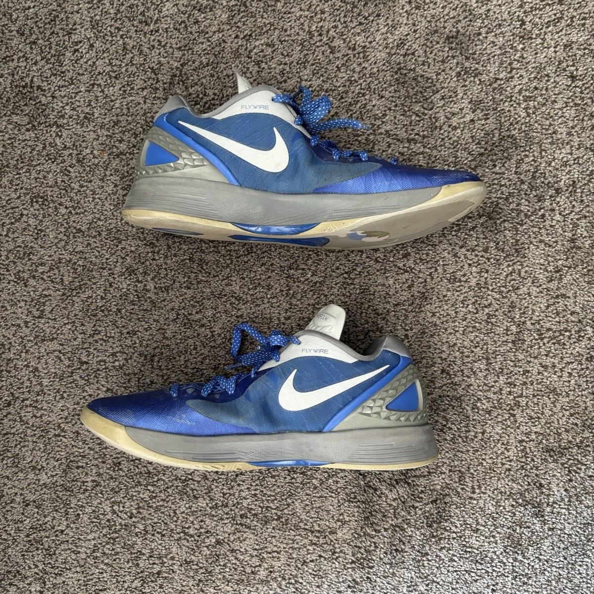 Nike Air Hyperdunk 2012 Low Hyper Blue Men’s size 10.5 Basketball shoes Rare! Nike Hyperdunk Low 2012 Hyper Blue Sneakers 554671-400 Men main image 3