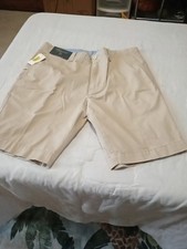 Roundtree Yorke Casuals Khaki Shorts 34 Straight Fit NWT