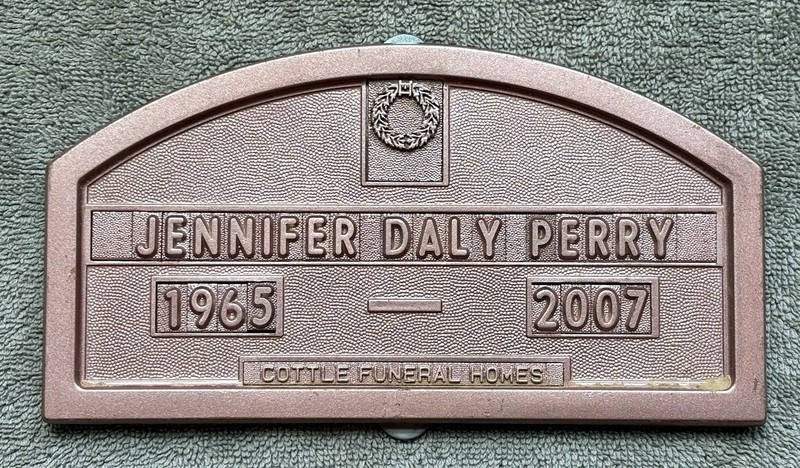 2007 Funeral Postmortem Collectible At Rest Burial Plot Marker Jennifer Perry