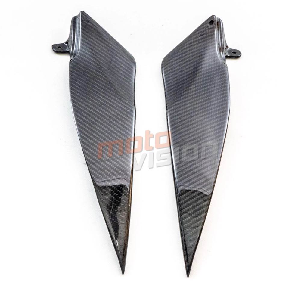 Caches sous réservoir carbone Yamaha R1 look racing brillant
