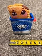 Cookeez Makery Toasty Treatz Pop-Tarts Toaster Cinnamon Scented Plush 2024