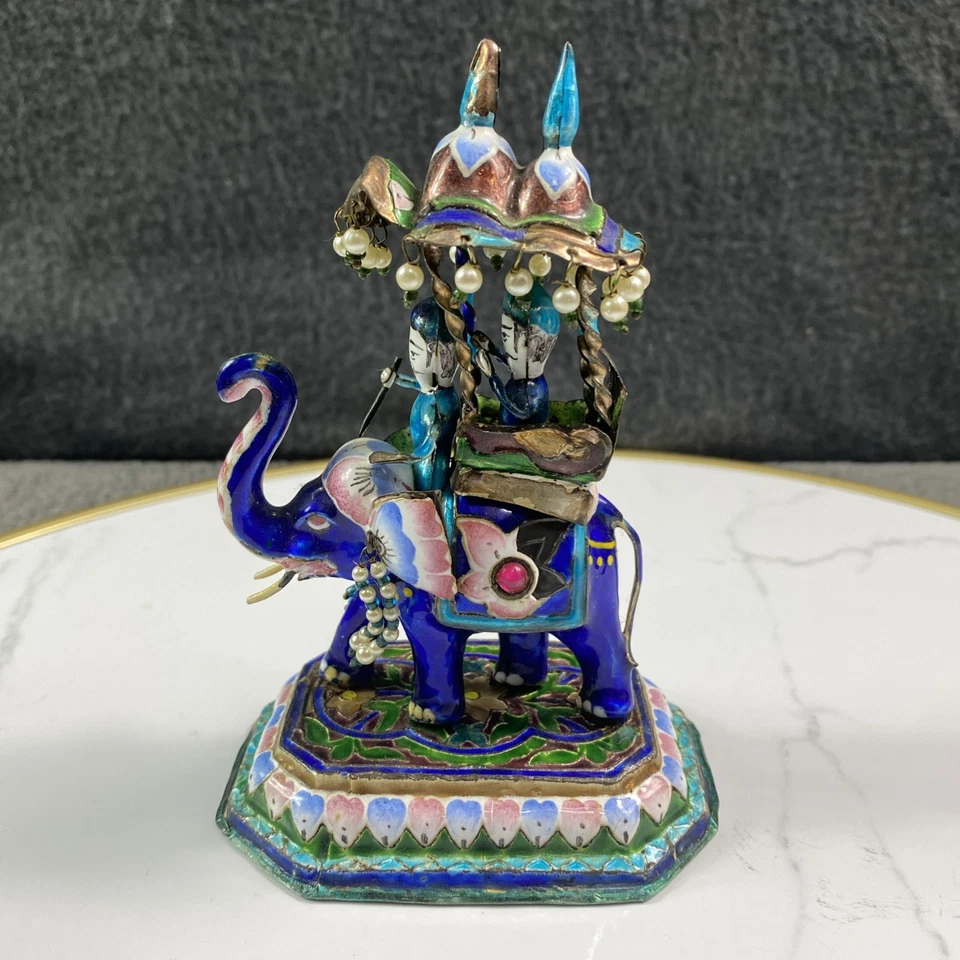 Estatuilla de elefante esmaltada plateada India de colección años 50 Ambawari Howdah decoración de tronco Foto 2 de 4